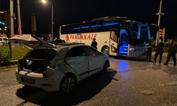 Aydın'da yolcu otobüsü ile otomobilin çarpışması sonucu 5 kişi yaralandı