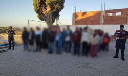 Aydın'da 2 göçmen kaçakçısı ve 31 düzensiz göçmen yakalandı