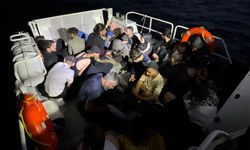 Kuşadası ve Didim açıklarında  51 düzensiz göçmen kurtarıldı