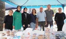 Nazilli’de lise öğrencileri ve öğretmenlerinden, Gazze için yardım kermesi