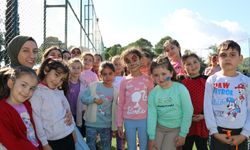 Germencik'te gönüllü gençler köy okulunda etkinlik düzenledi