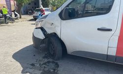 Nazilli'de panelvanla çarpışan motosikletin sürücüsü yaralandı