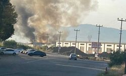 ASTİS'teki geri dönüşüm fabrikası yanıyor