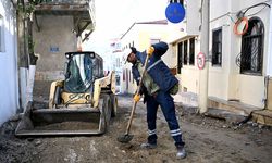 Eski Kuşadası’nda yenilenme sırası Aslanlar Caddesi’nde