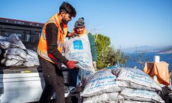 Kuşadası Belediyesi’nin yakacak yardımı başladı