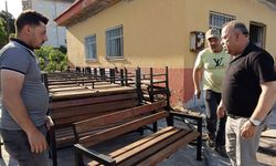 Bozdoğan Belediyesi bankları ve durakları kendi imkanlarıyla üretiyor