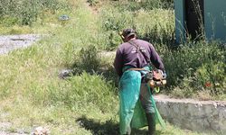Koçarlı'da Kurban Bayramı öncesi mezarlıklarda temizlik seferberliği başladı