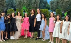 Sevgi Öğretmen'e öğrencilerinden unutulmaz veda