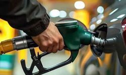 Benzine gece yarısı büyük zam