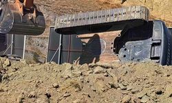 Aydın’da  iş makinesi devrildi