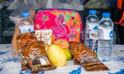 Kuşadası’nda beslenme çantalarını belediye dolduruyor