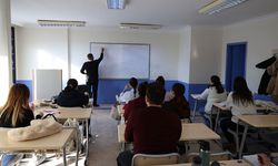 Başkan Çerçioğlu memur adaylarının yanında