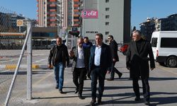 Başkan Yetişkin Kurtuluş Pazar Yerinde incelemelerde bulundu