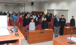 Efeler'de öğrenci meclisi yeni döneme başladı