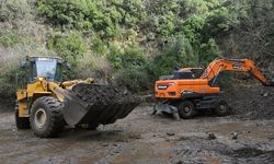 Kuşadası Belediyesi ekipleri sahada