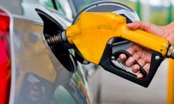 Akaryakıta önce zam sonra indirim geldi