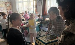 Şehit kızına sürpriz doğum günü kutlaması