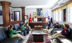 Didimli öğrenciler yerel yönetimi Başkan Gençay’dan dinledi