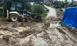 Efeler’den sağanak yağışa hızlı müdahale