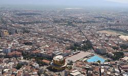 Konut satışları yarı yarıya azaldı