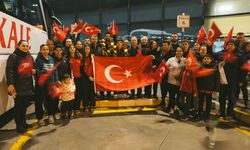 Çifte madalya kazandı, memleketinde coşkuyla karşılandı