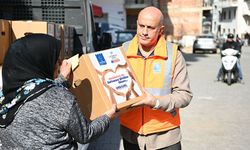 Kuşadası Belediyesi’nden 3 bin 500 aileye ramazan yardımı