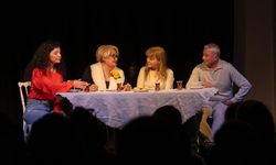 Kuşadası’nda tiyatro günleri başladı