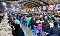 Çine’de ramazanın bereketi  Kadir Gecesi’nde aynı sofrada paylaşıldı