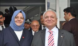 Aydınlı eski bakanlar zincirleme kazada yaralandı