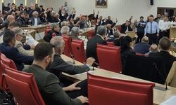 Aydın'da gergin meclis!: Kredi tartışması sürüyor