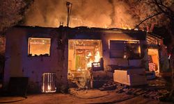 Aydın’da müstakil ev alevlere teslim oldu