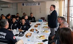 Tahsin Demirtaş güne zabıta personelini ziyaret ederek başladı