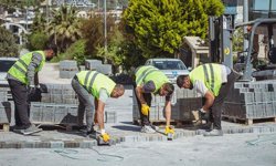 Kuşadası’nda üstyapı için yatırımlar kesintisiz devam ediyor