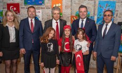 İbramaki minik sanatçıların resimlerine ev sahipliği yaptı