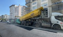 Büyükşehir’de Efeler’de yol yenileme çalışması