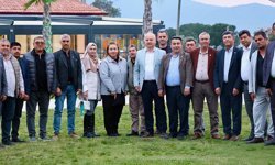 Başkan Kıvrak mahalle muhtarlarıyla bir araya geldi