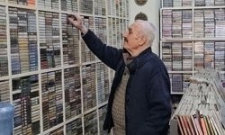 Teknolojiye direndi, 50 yıldır plak ve kaset satıyor