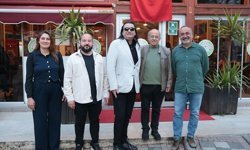 Ünlü sanatçı Kırdar İncirliova'da ağırlandı