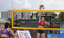 Plaj voleybolunun kalbi Aydın Tekstil Park'ta atıyor