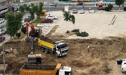 İncirliova'nın yeni meydan projesinde ilk kazma vuruldu
