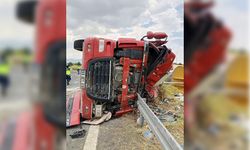 Aydın’da TIR devrildi: 1 ölü