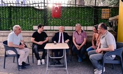 Vali Varol, taksi durağında esnafla bir araya geldi