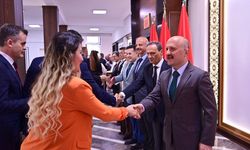 Vali Varol personelle bayramlaştı