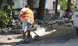 Kuşadası Belediyesi yol yapım çalışmalarına devam ediyor