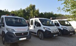 İncirliova Belediyesi'nden müzik eşliğinde ilaçlama