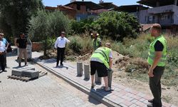 Umurlu'daki 10 bin metrekarelik yola parke taşı döşeyecek