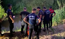 Menderes Nehri’ne atlayan kişi kurtarıldı