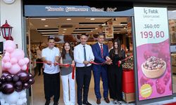 Tuğba Kuruyemiş 133. mağazasını Aydın’da açtı