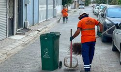 Efeler’de temizlik çalışmaları mahalle mahalle sürüyor