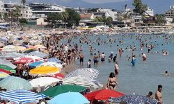 Altınkum plajında adım atacak yer kalmadı